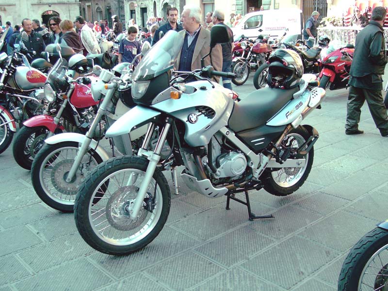 moto_piazza28